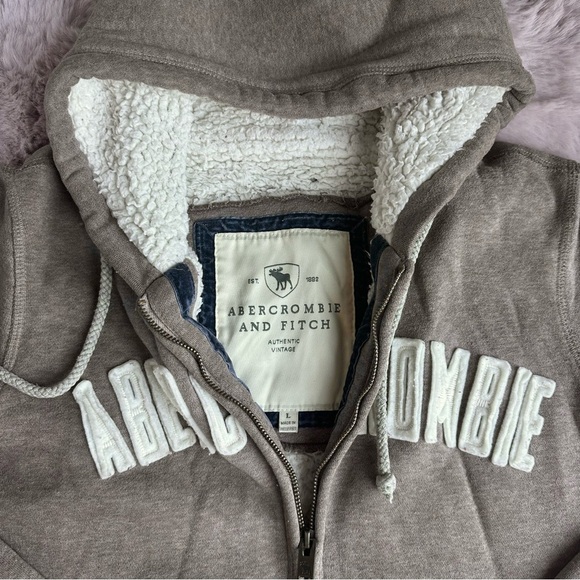 Vintage Y2K Abercrombie & Fitch Brown Double Zipper Patched Fleece Lined Hoodie - Picture 3 of 4